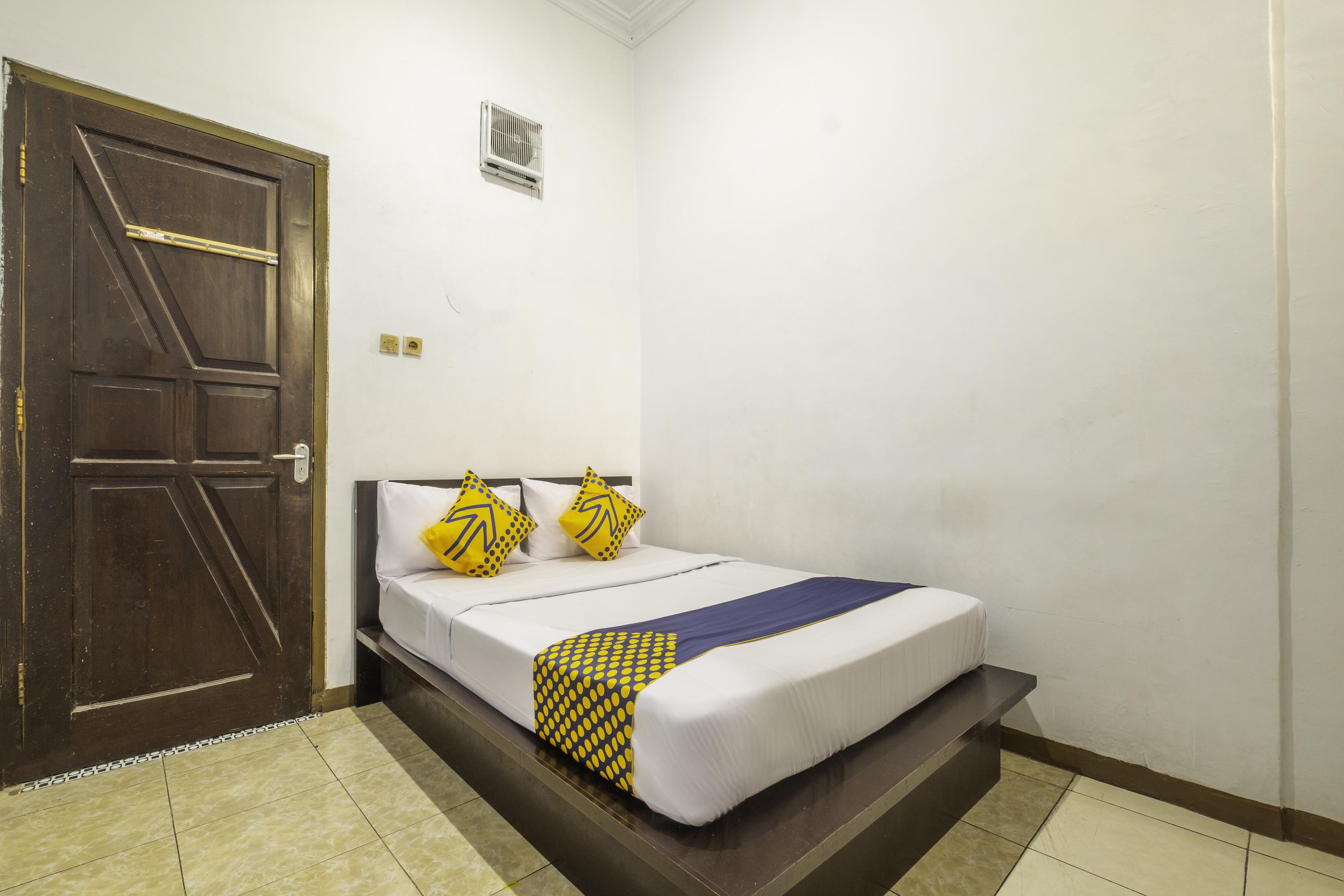 Spot On 2395 Hotel Aden 2 Syariah Тасикмалая Екстериор снимка