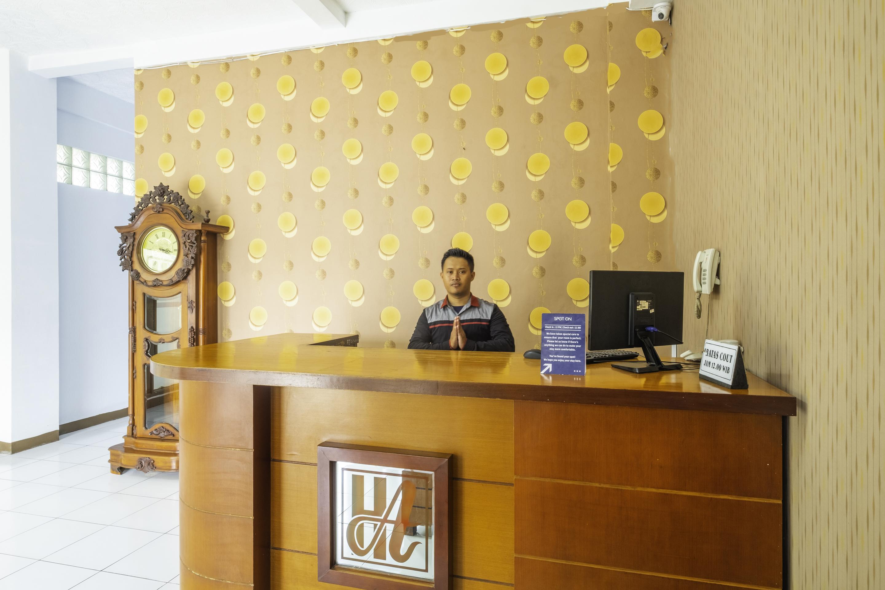 Spot On 2395 Hotel Aden 2 Syariah Тасикмалая Екстериор снимка